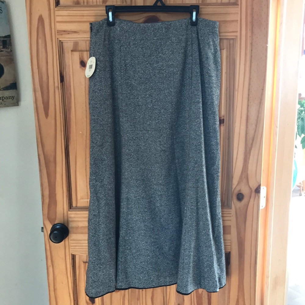 Valerie Steven’s wool skirt new gray xl 14